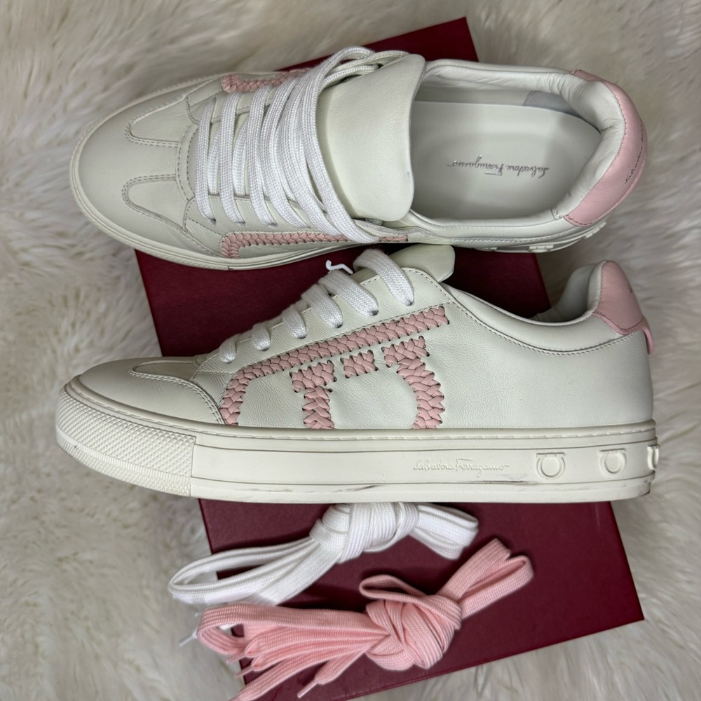 Pedros Bicolor Gancini Low-top Sneakers In White